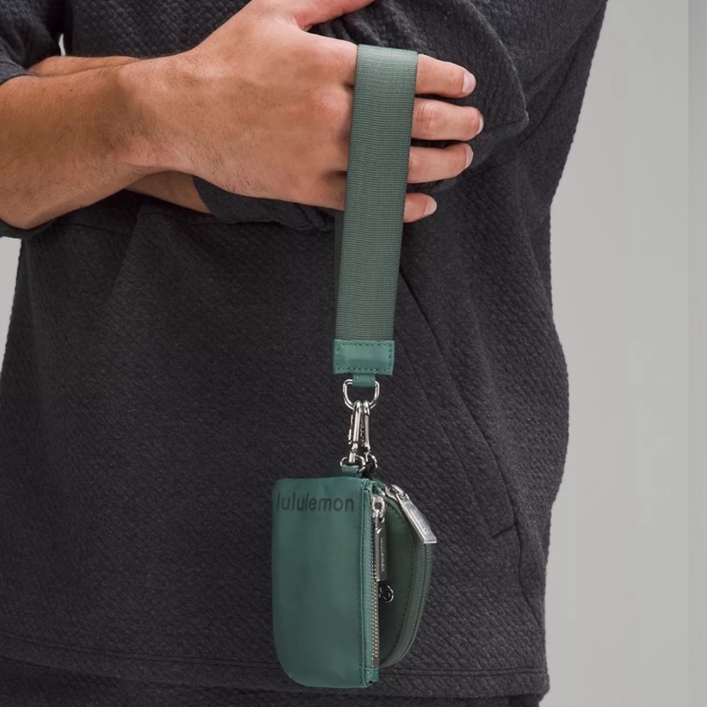 New Lululemon Dual Pouch Wristlet - Picture 3 of 16